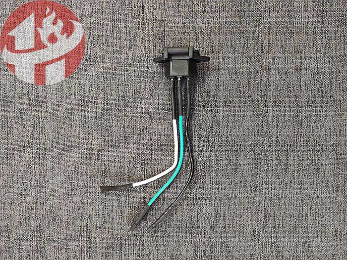 品字接頭帶線(xiàn)